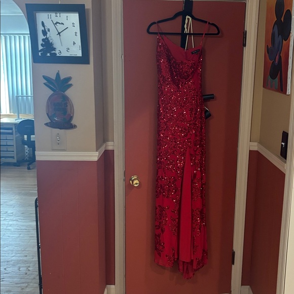 Blondie Nites Red One-Shoulder Gown - Picture 5 of 9